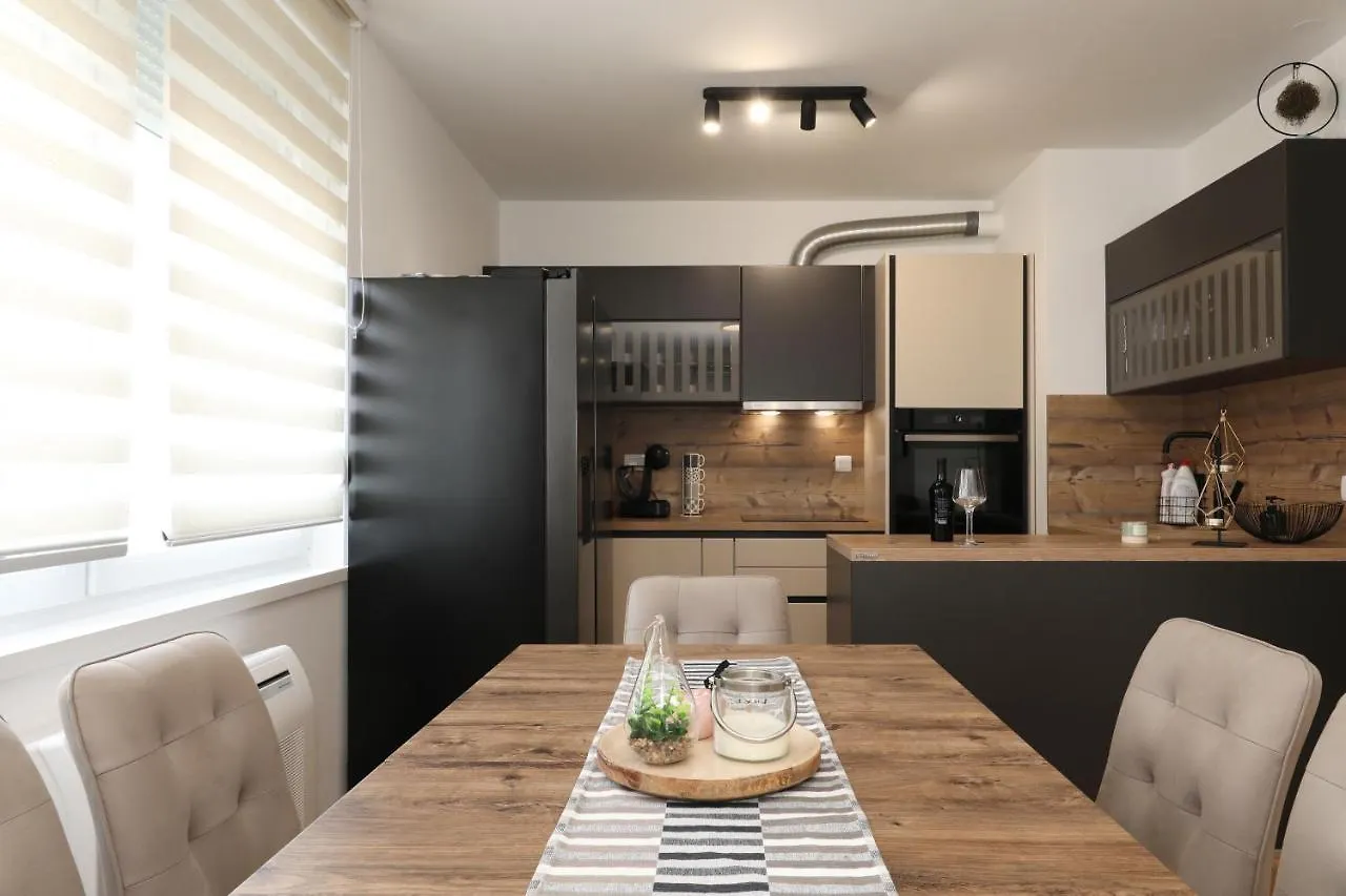 Lejlighed Apartman Maresa Zadar